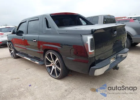 2003 Chevrolet Avalanche 1500 из США, поврежденный, VIN 3GNEC13T13G309461